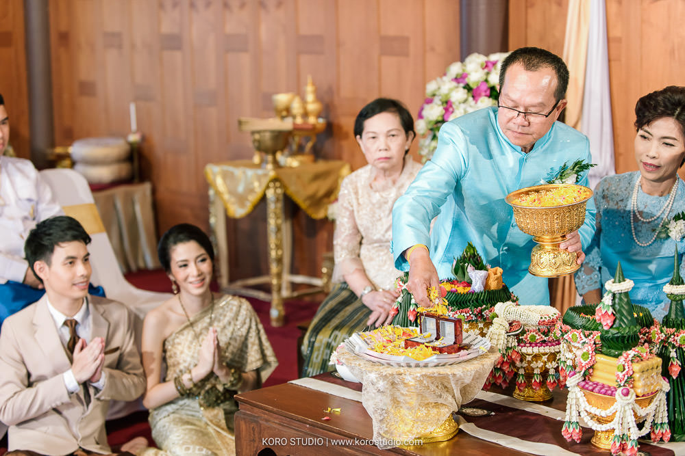 korostudio thai house wedding ceremony ruenjoawsao math ying 144 งานแต่งงานบ้านเรือนไทย พิธีไทย คุณแมท และคุณหญิง เรือนเจ้าสาว รัชวิภา | Thai Wedding Ceremony Math and Ying at Thai House Ruenjoawsao