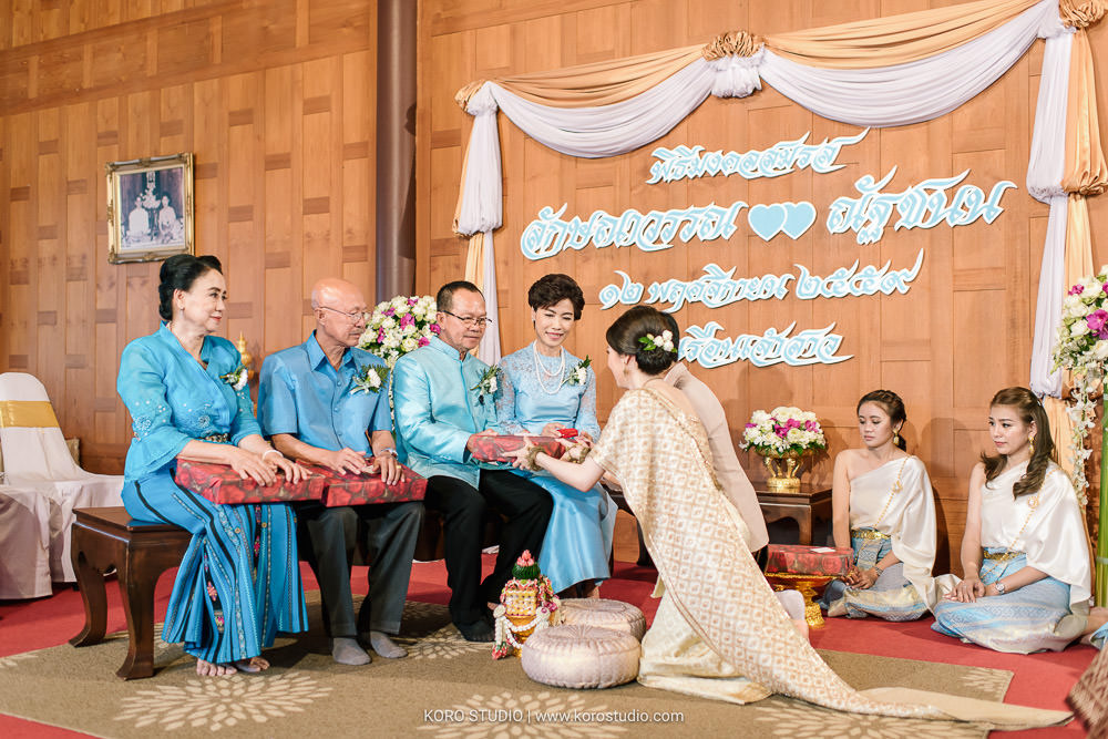korostudio thai house wedding ceremony ruenjoawsao math ying 172 งานแต่งงานบ้านเรือนไทย พิธีไทย คุณแมท และคุณหญิง เรือนเจ้าสาว รัชวิภา | Thai Wedding Ceremony Math and Ying at Thai House Ruenjoawsao