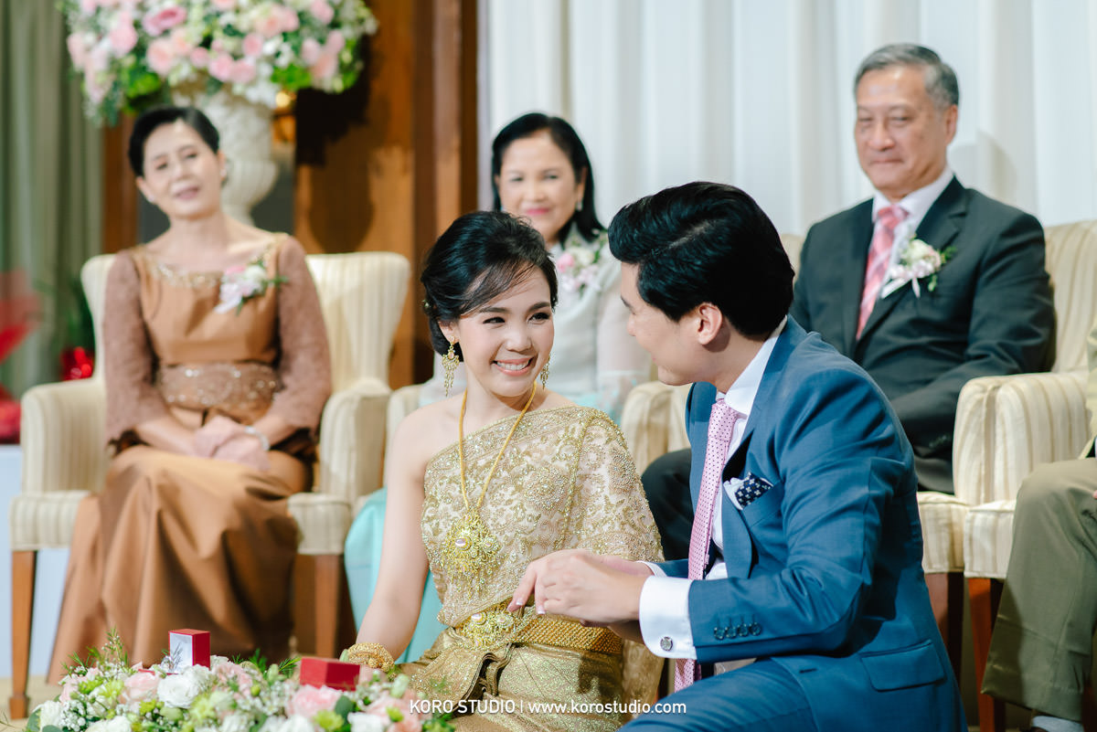 korostudio thai wedding ceremony phan peninsula bangkok 126 Peninsula Bangkok Hotel Thai Wedding Ceremony Phan and Up