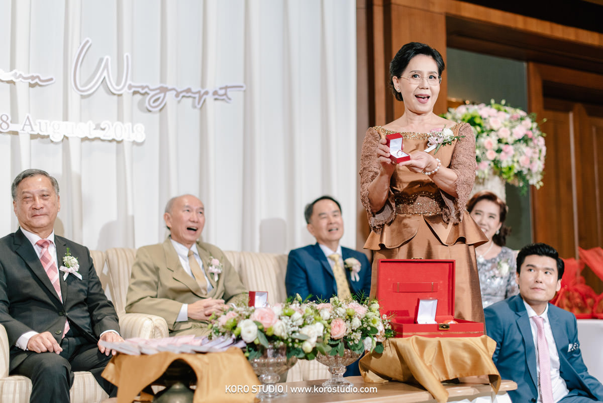 korostudio thai wedding ceremony phan peninsula bangkok 89 Peninsula Bangkok Hotel Thai Wedding Ceremony Phan and Up