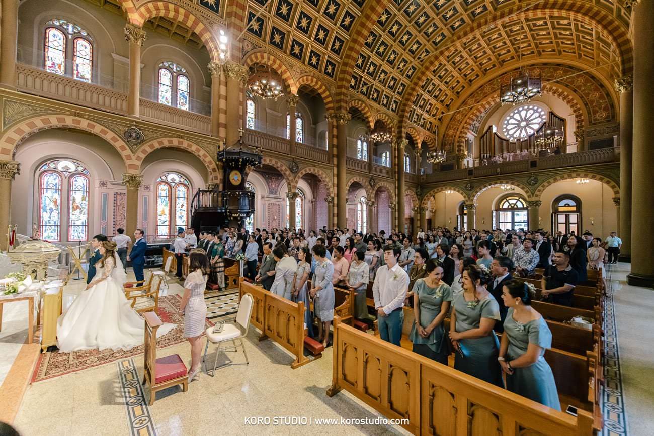 assumption cathedral wedding bangkok thailand 121 Assumption Cathedral Bangkok Church Wedding Ceremony Eff and Aof | งานแต่งงานพิธีคริสต์ คุณเอฟ และคุณอ๊อฟ อาสนวิหารอัสสัมชัญ บางรัก