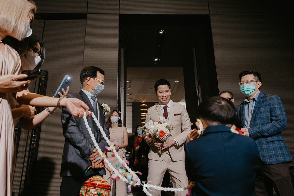 Okura Prestige Bangkok Wedding Ceremony Pyn and Joe