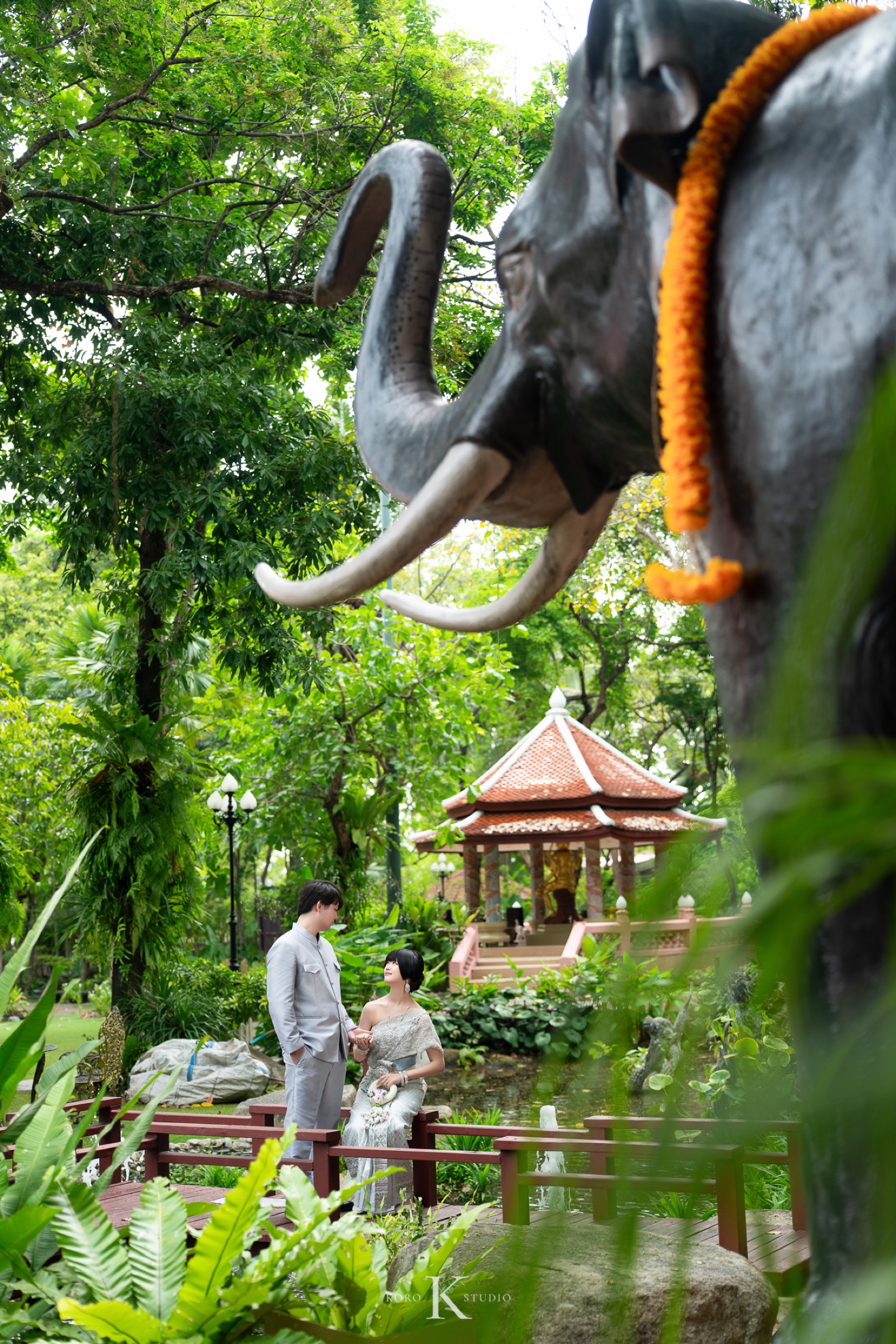 pre wedding at erawan museum 1 Maru & Uta's Enchanting Thai Pre-Wedding at The Erawan Museum