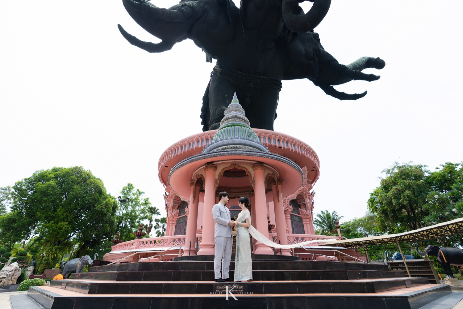 pre wedding at erawan museum 18 Maru & Uta's Enchanting Thai Pre-Wedding at The Erawan Museum