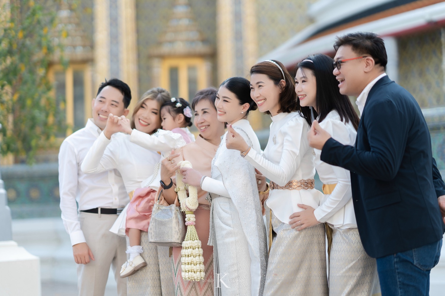 pear thailand wedding photos wat ratchabophit 77 ถ่ายภาพงานแต่งงานที่วัดราชบพิธฯ: ความสง่างามที่เรียบง่ายและเต็มไปด้วยความสุข
