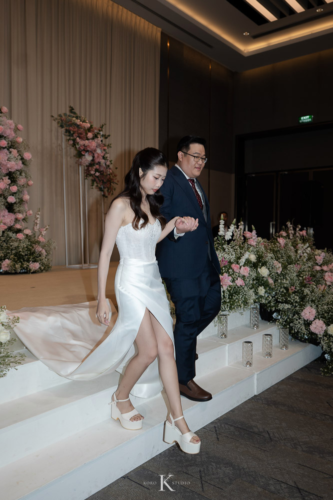 the banquet hall at nathong 78 งานแต่ง The Banquet Hall at Nathong | Fahrung & Third | ช่างภาพงานแต่งงาน